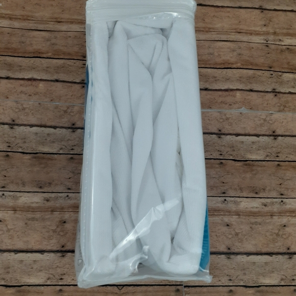 Allerease Perfect Protection Cool & Clean Mattress Protector & Pillow Case Full - Picture 5 of 6